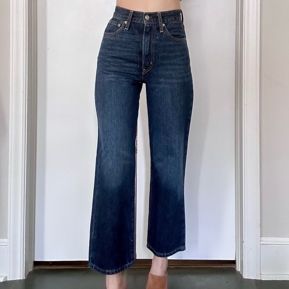 Levi's WellThread Ribcage Wide Leg Cropped Jeans - Picture 12 of 16